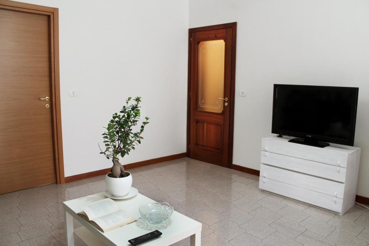 צ'רקולה B&B Civico585 מראה חיצוני תמונה